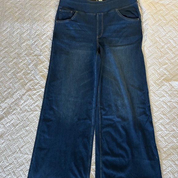 Halara Blue Denim Jeans - Picture 2 of 3